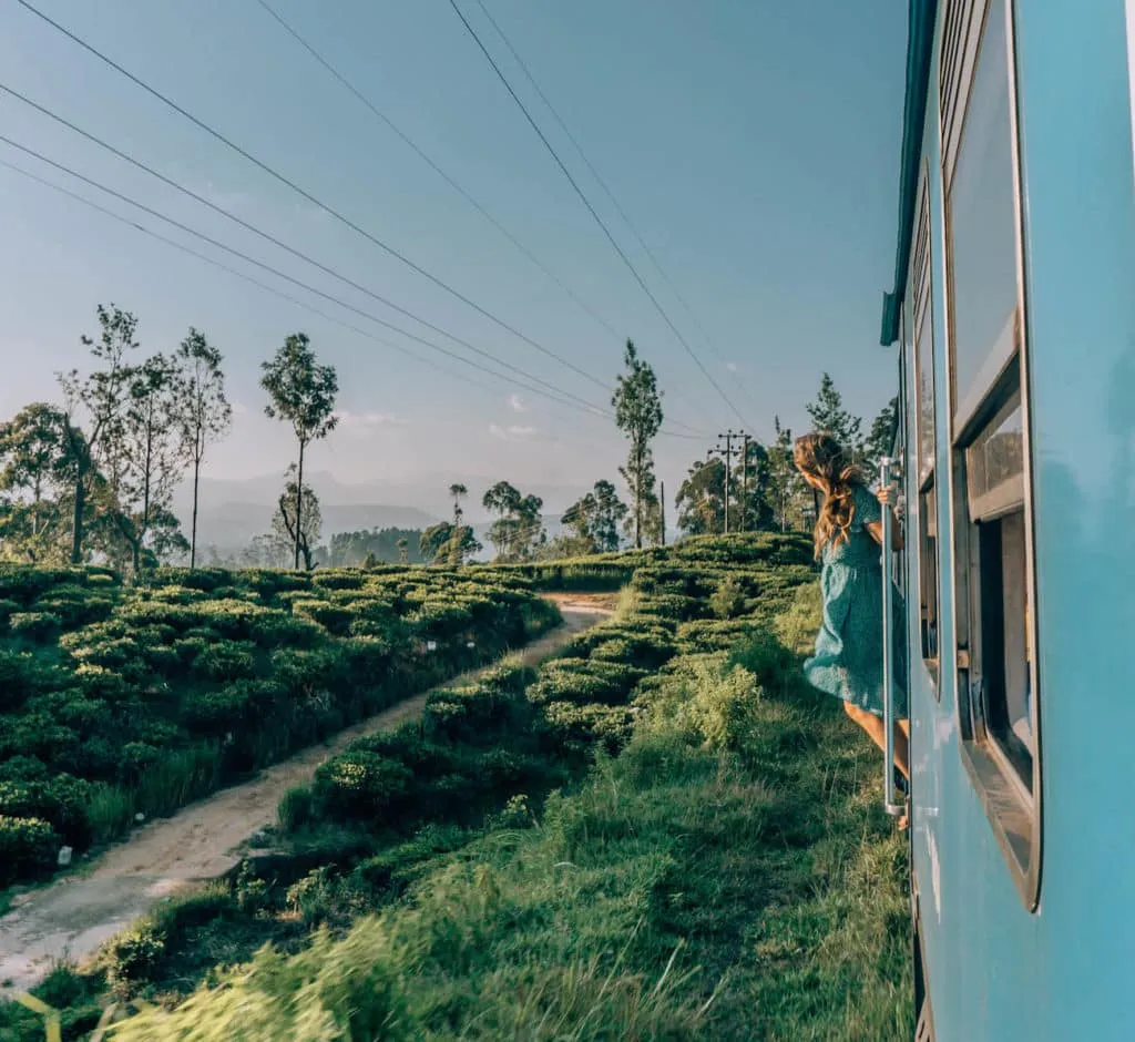 Ella-vonat-utazas-Sri-Lanka
