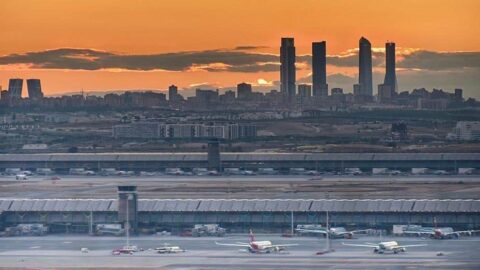 Barajas repuloterrol Madrid kozpontjaba