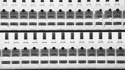 Kuba es a Bacardi rum