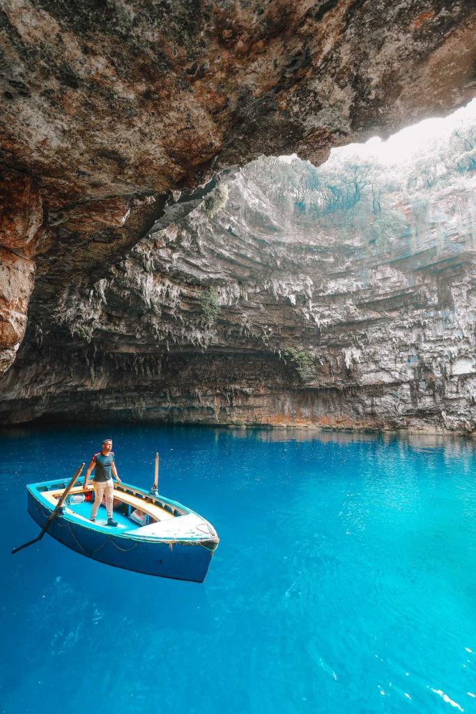 Melissani-to-Latnivalok-Kefalonia-Gorogorszag