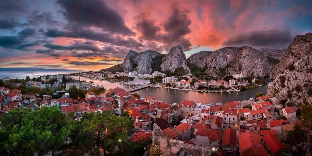 Omis-Latnivalok-nyaralas-Dalmacia