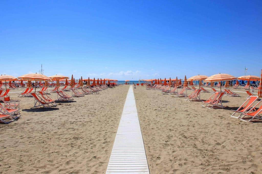 viareggio-latnivalok-tengerpart