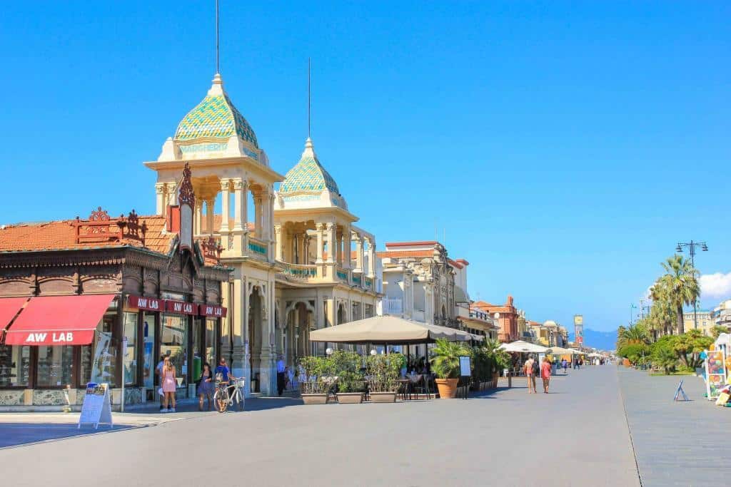 viareggio-latnivalok-utca