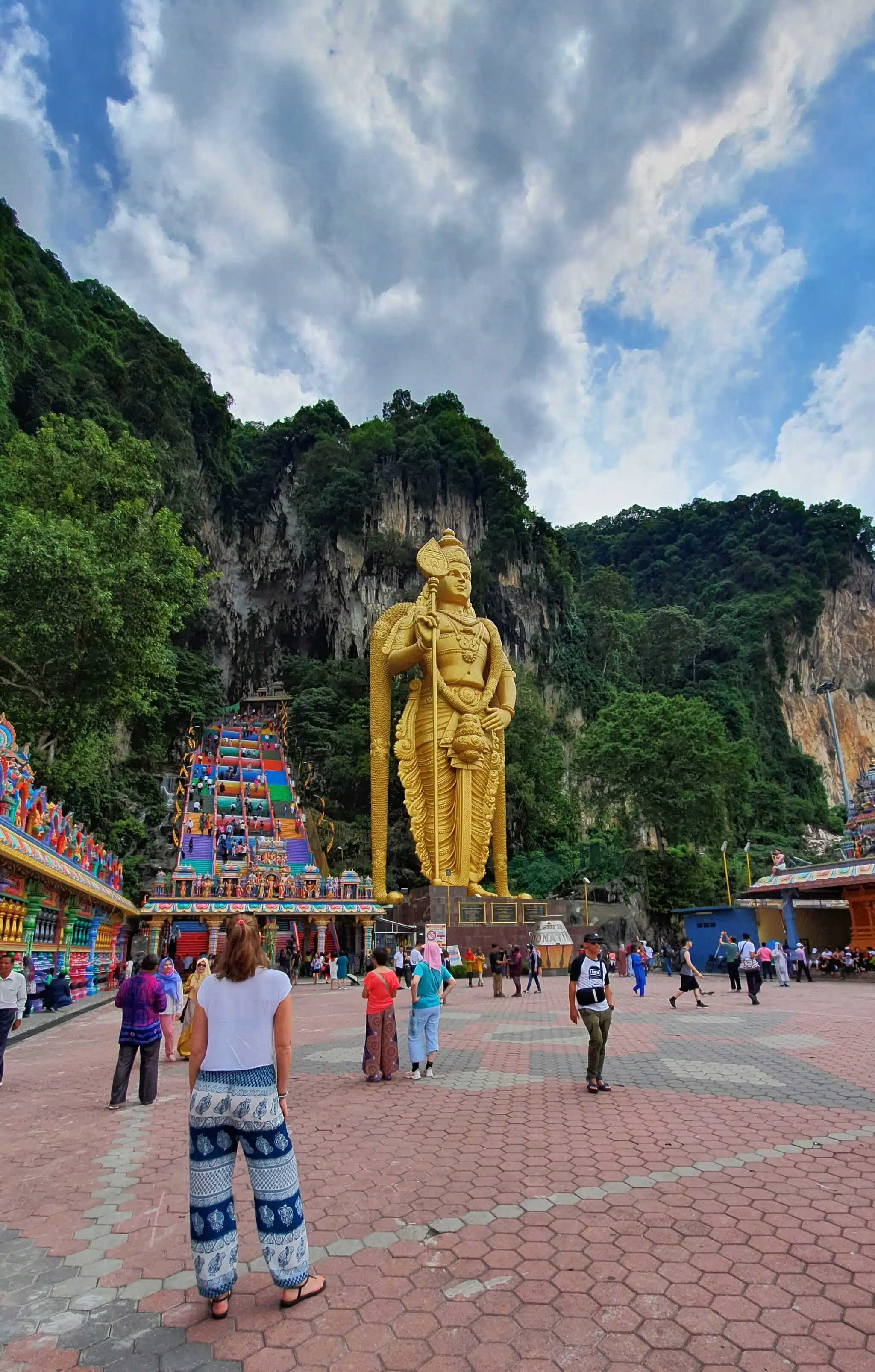 kuala-lumpur-latnivaloi-barlangok