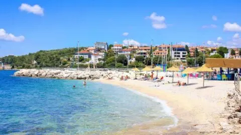 pula-strandjai-batana