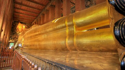 Fekvo Buddha templom