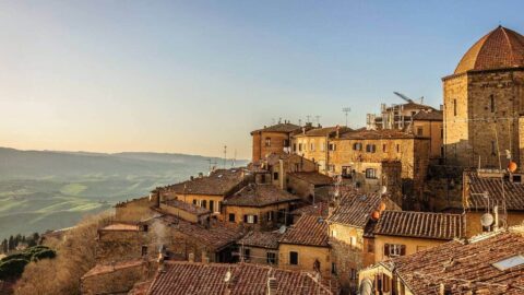volterra-latnivalok-ovaros