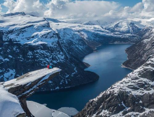 téli gyalogtúrák Norvégiában
