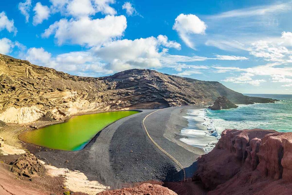 Lanzarote-lago-verde-Kalandnyaralas-Fuerteventura