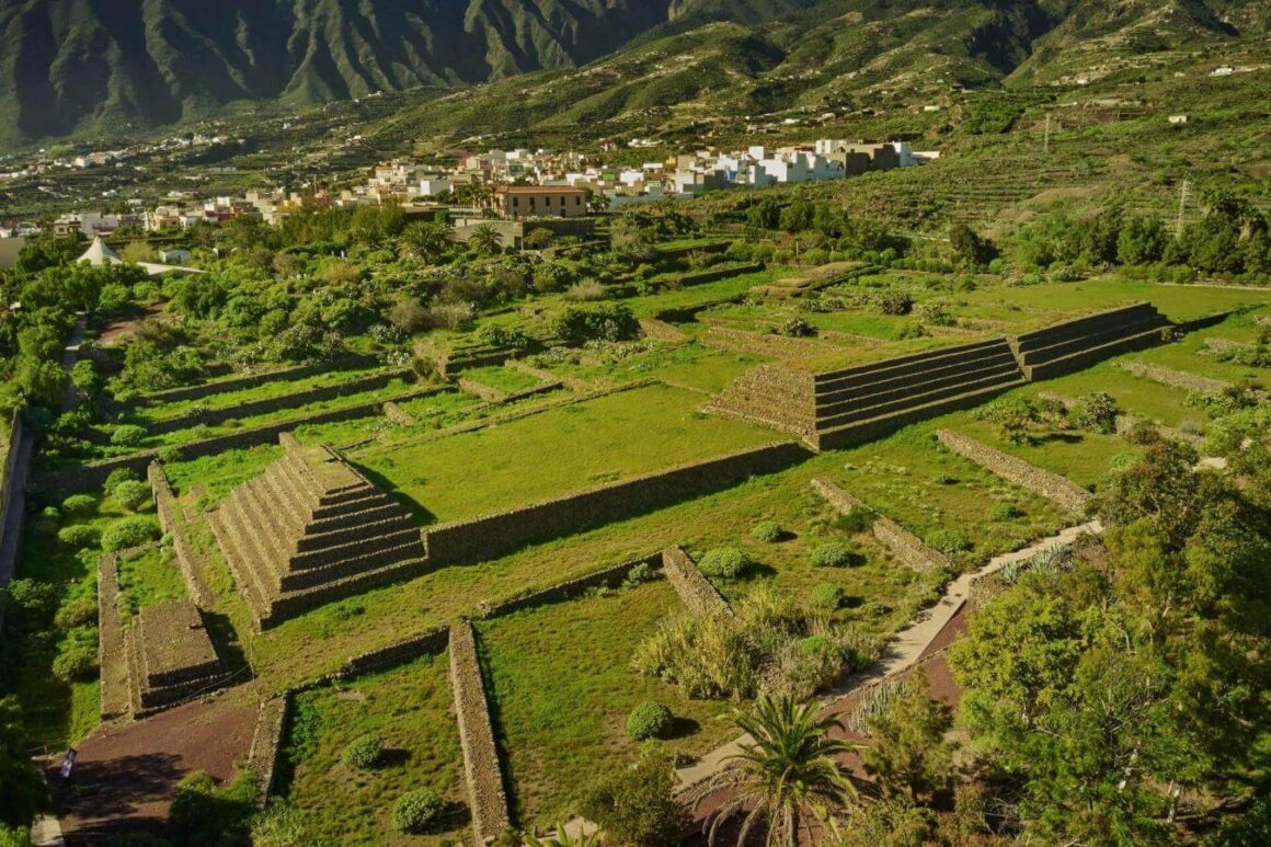 Guimar-piramisok-park