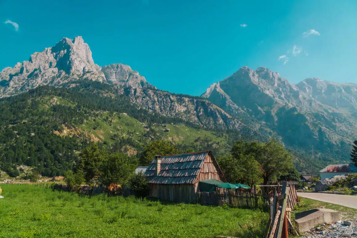 Albania-latnivalok-turak