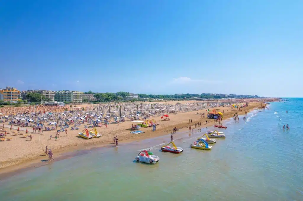 Bibione strandok