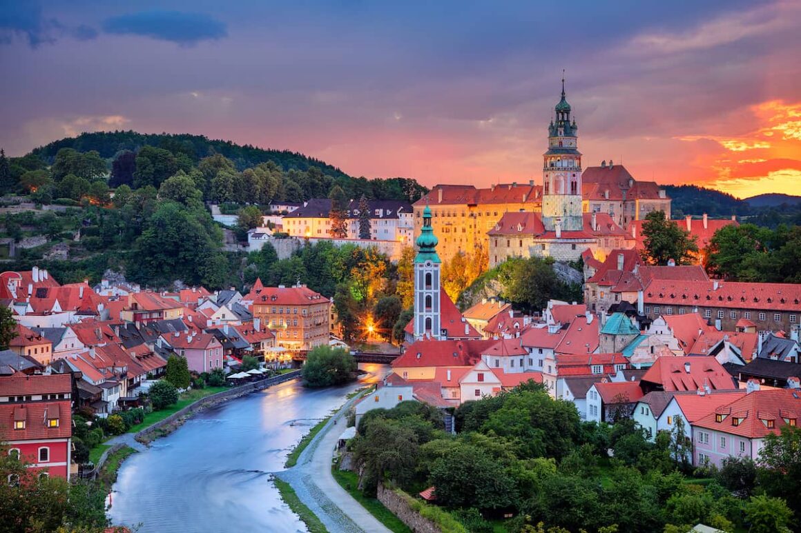 Cesky-Krumlov-latnivalok-utazas